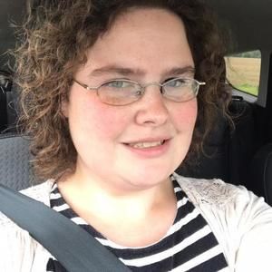 Meet your Posher, Leeann